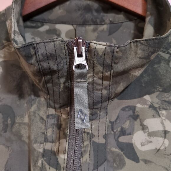 Eddie Bauer Womens M Travex Vest Green Camo Stretch Pocket Travel Hike Camp - Picture 4 of 16